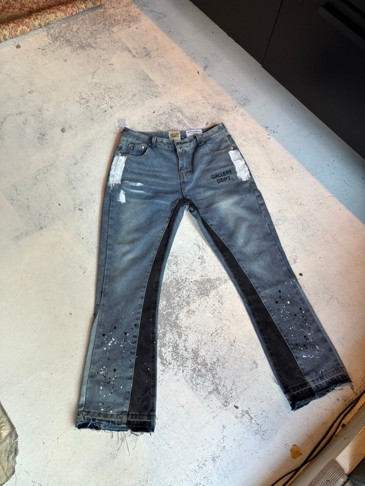 Gallery Dept. Flared Jeans - Uniek Design, Kleding | Heren, Ophalen of Verzenden, Nieuw, Blauw, Overige jeansmaten