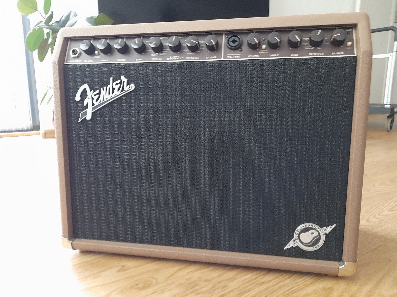 Fender Acoustasonic 100 gitaarversterker met hoes, Ophalen, Zo goed als nieuw, Gitaar, 100 watt of meer