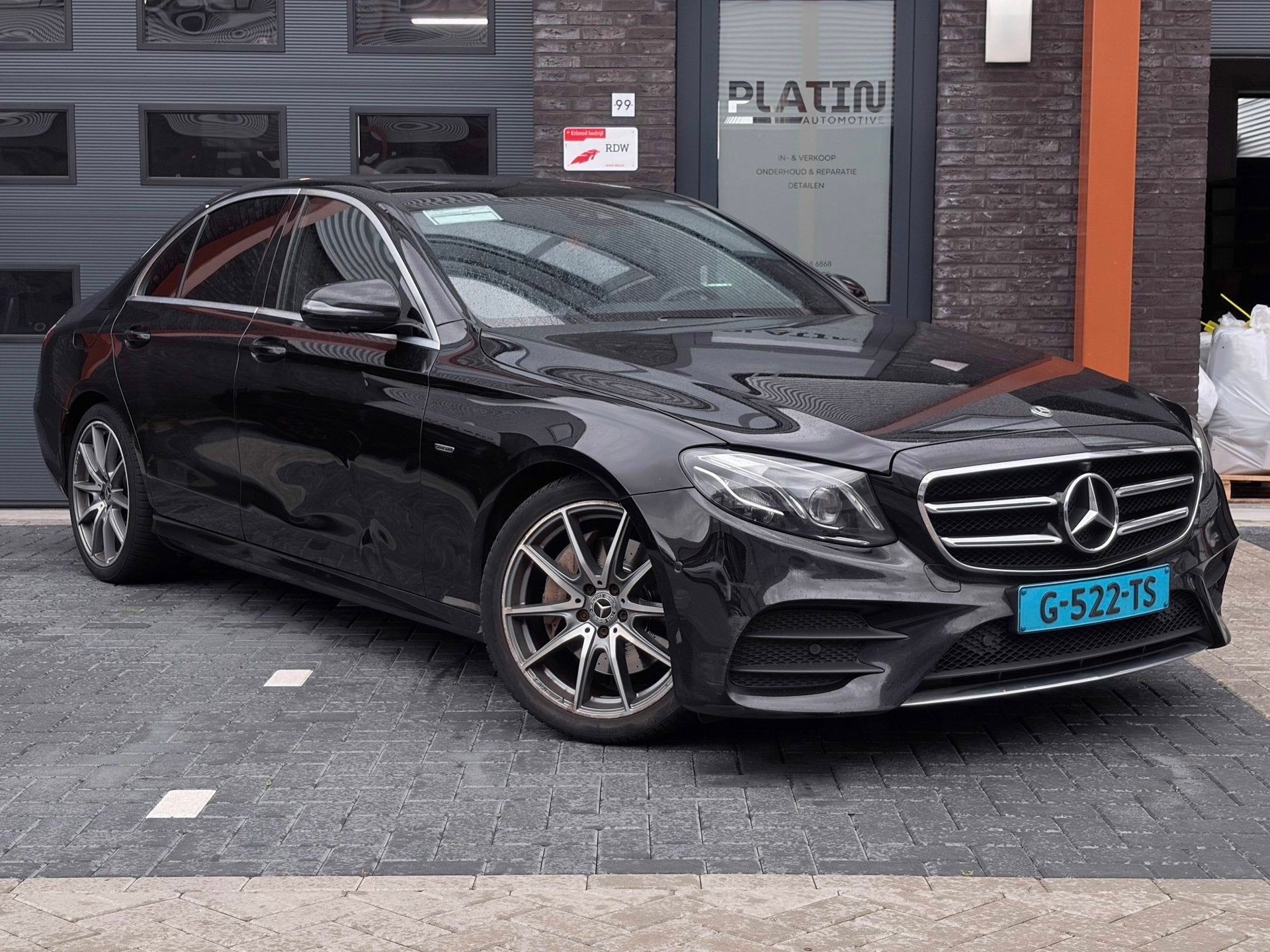 Mercedes-Benz E-klasse 220 d Business Solution Sport|Pano|BT, Auto's, Achterwielaandrijving, Gebruikt, Euro 6, 4 cilinders
