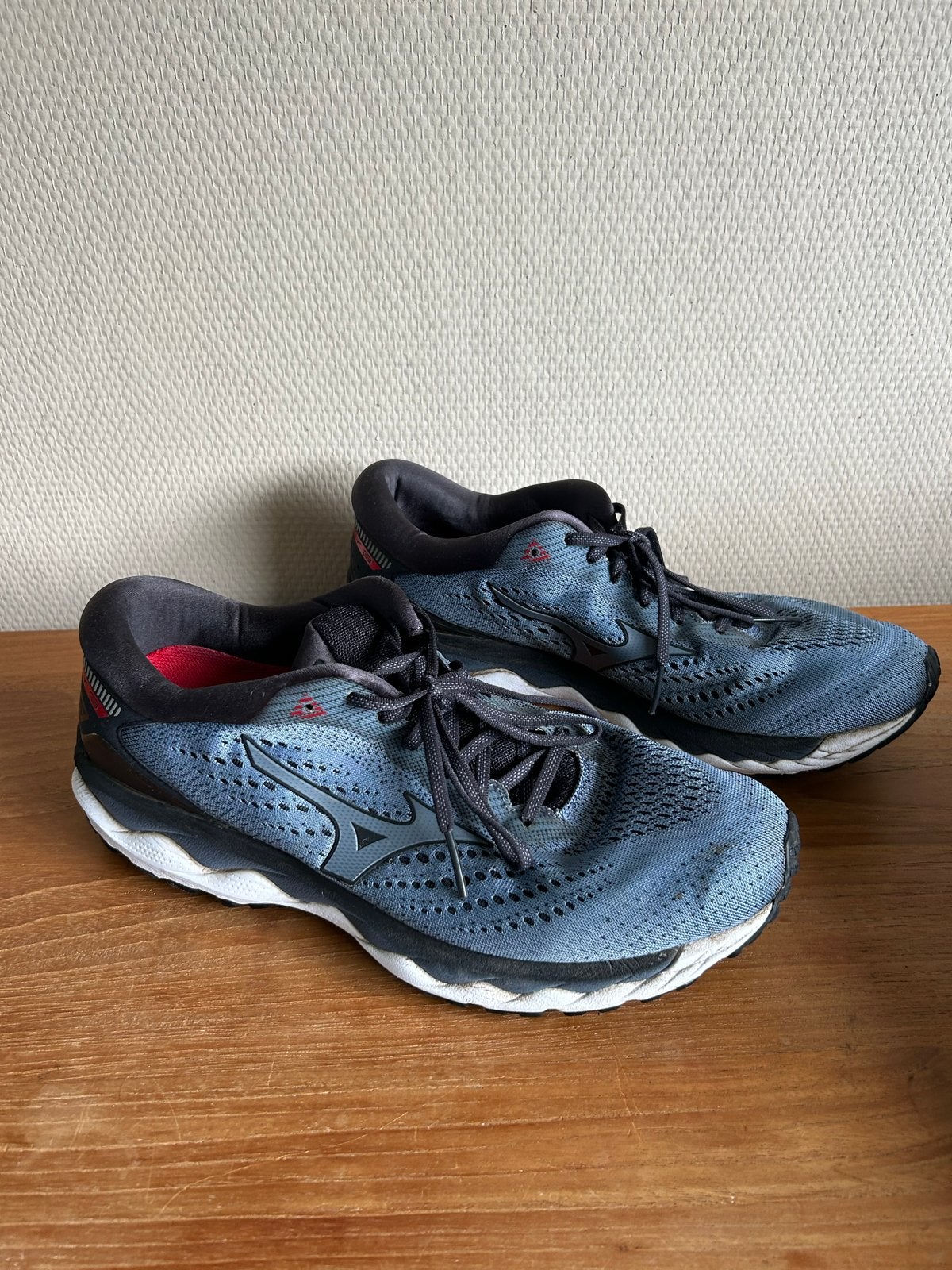 Mizuno Wave Sky 3 Hardloopschoenen - Maat 44, Overige merken, Gebruikt, Hardloopschoenen, Ophalen of Verzenden