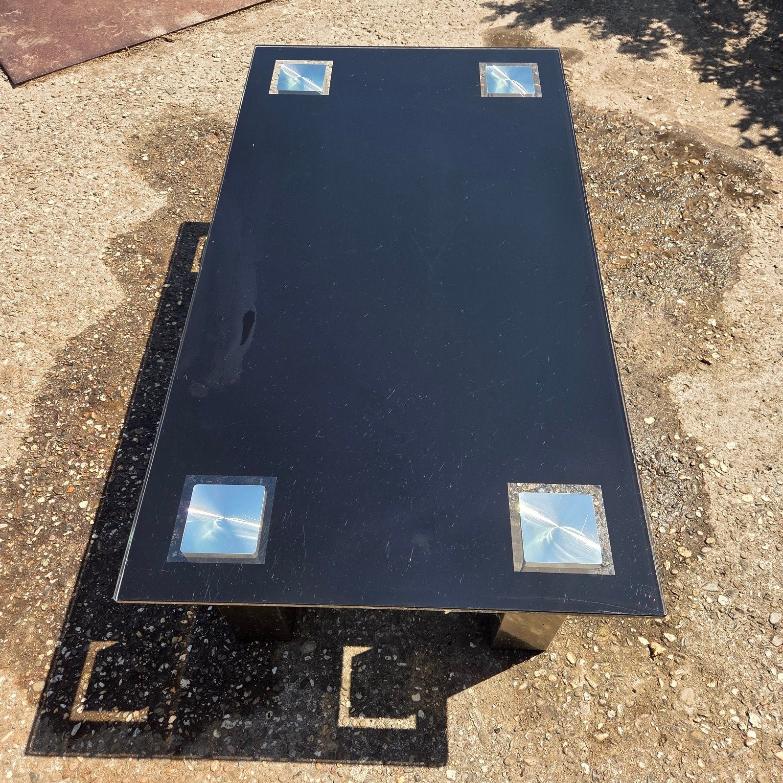 Zwarte glazen salontafel met metalen onderstel, Ophalen, Gebruikt, 100 tot 150 cm, 50 tot 100 cm