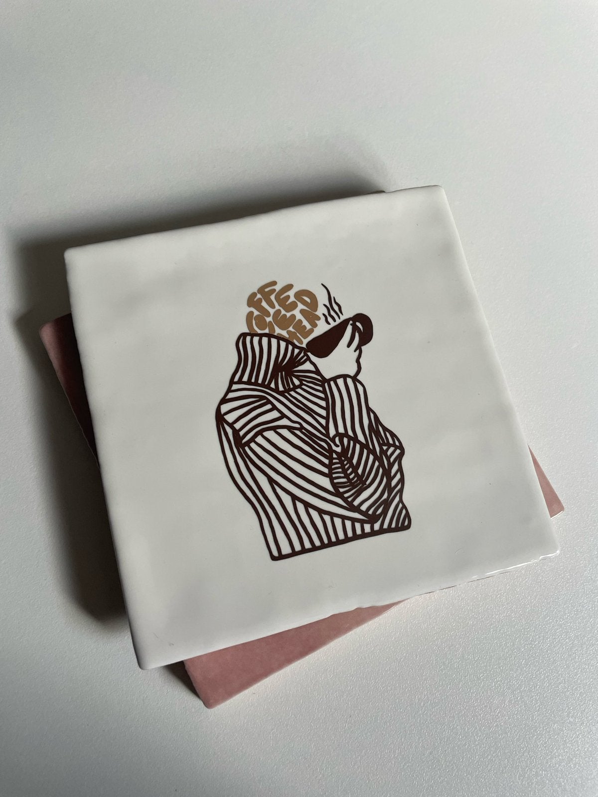 Tegeltje met unieke tekening 10x10cm, Antiek en Kunst, Antiek | Wandborden en Tegels, Ophalen of Verzenden