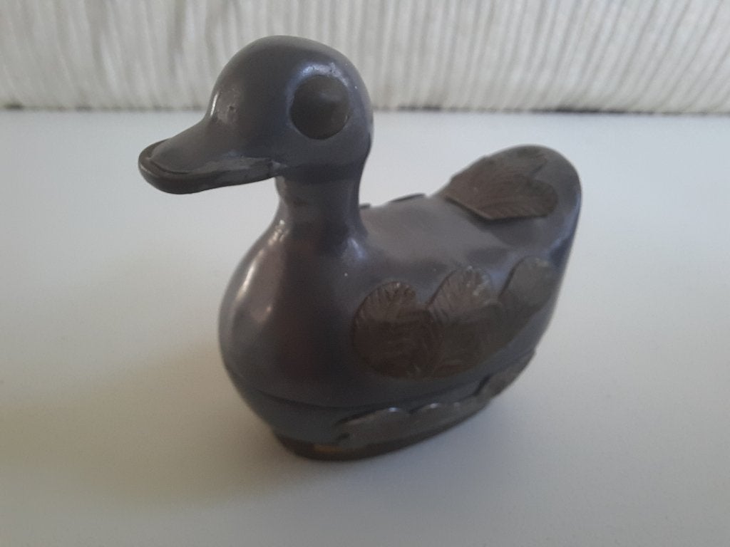Decoratieve tinnen eendje met koperbeslag, Ophalen of Verzenden, Zo goed als nieuw, Dier
