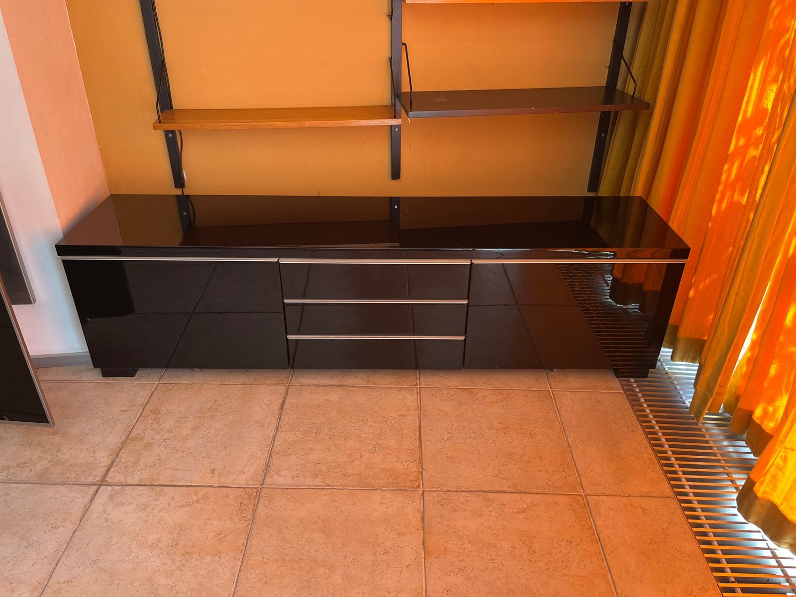 Tv kast, Ophalen, 150 tot 200 cm, Zo goed als nieuw, Minder dan 100 cm