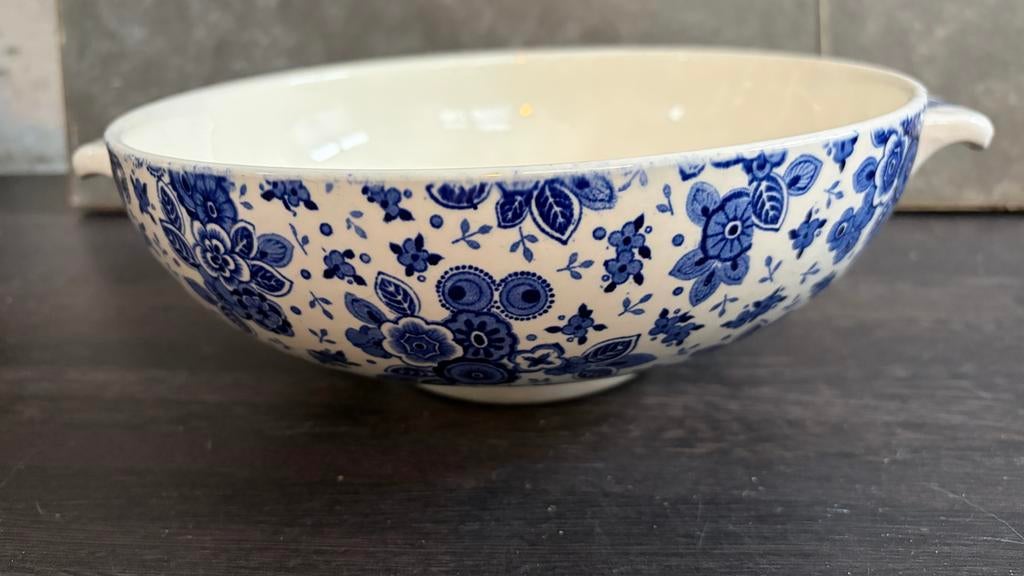 Beatrix Societe Ceramique schaal met handvaten, Antiek en Kunst, Antiek | Servies los, Ophalen of Verzenden
