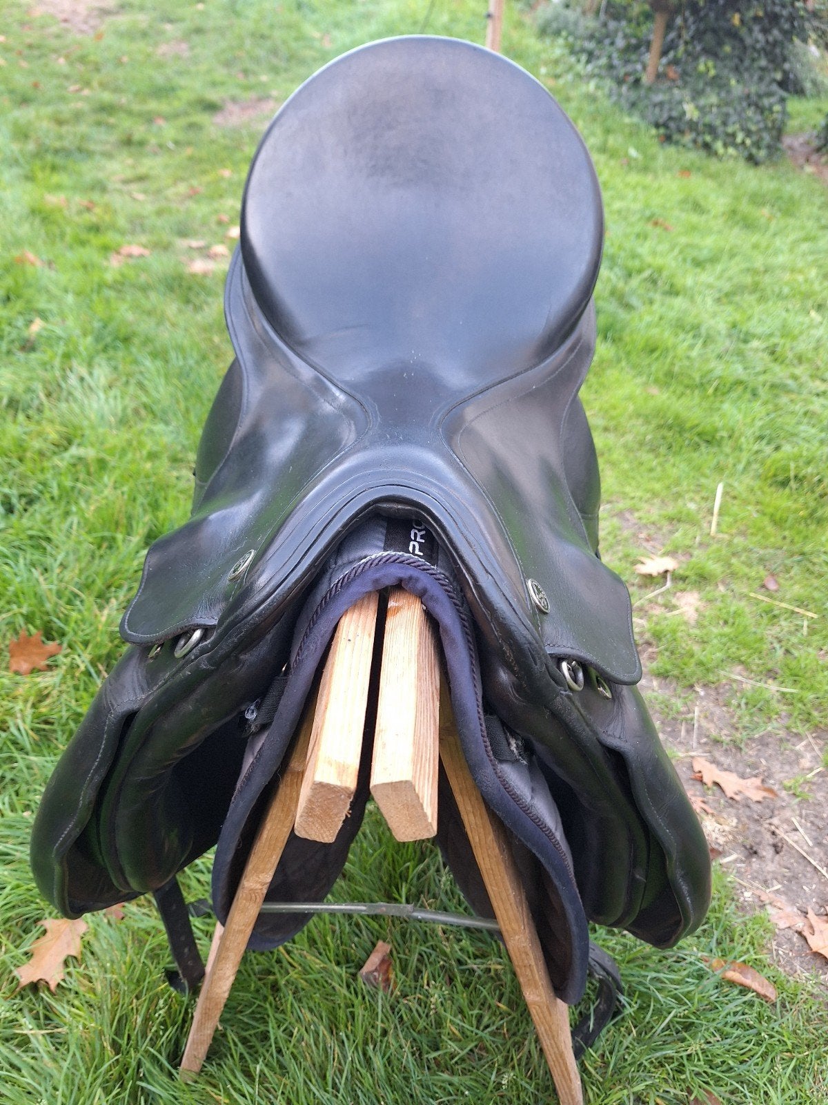 Kieffer zwart dressuurzadel,  17.5 inch in goede staat, Ophalen of Verzenden, Gebruikt, Dressuur, L (17.5 inch)