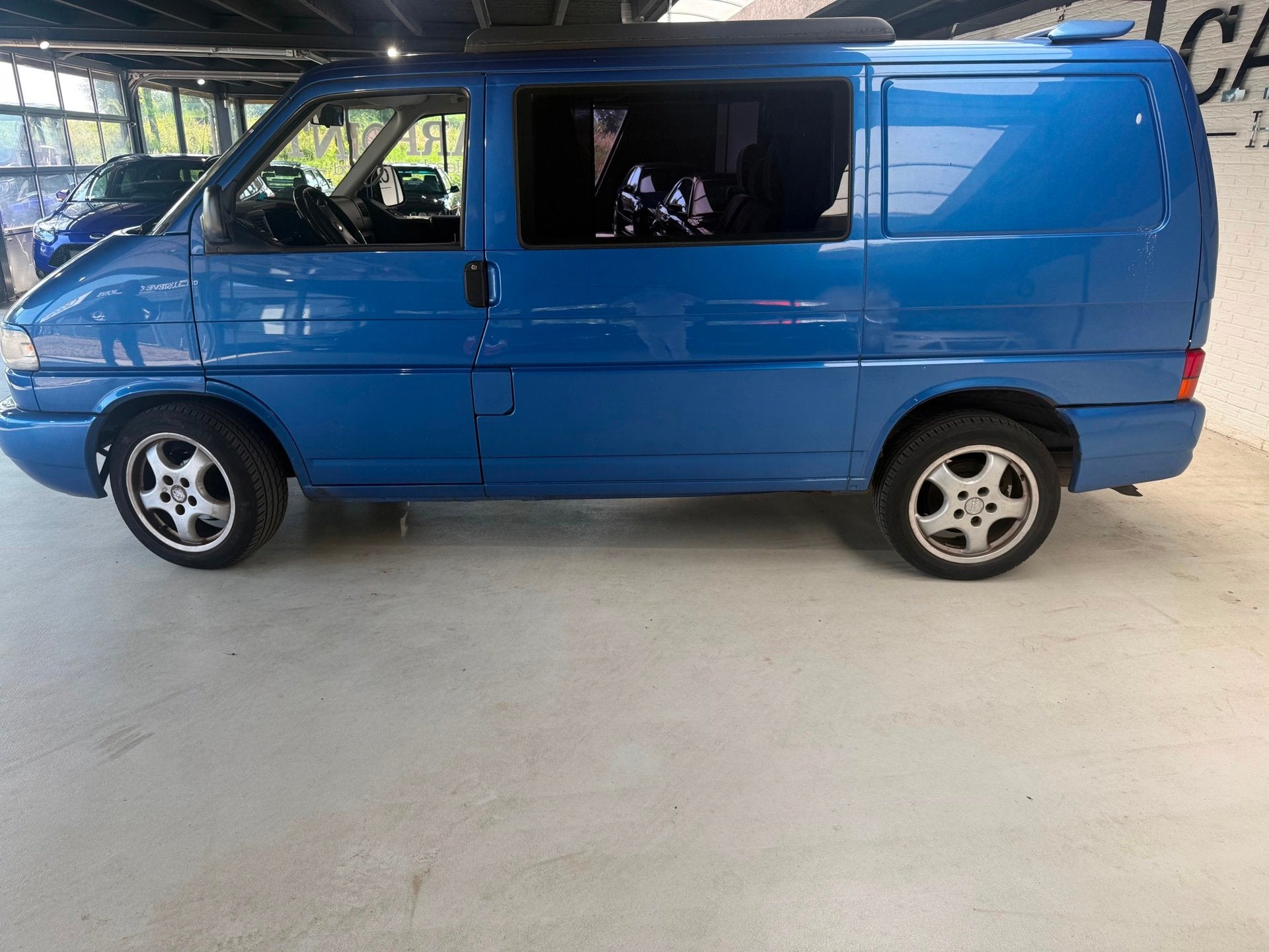Volkswagen TRANSPORTER 0,8 TDI 65 KW 2.5TDI Airco Wijsneus C, Hefdak, Buscamper of Camperbus, Pascalstraat
1704rd  heerhugowaard, NL