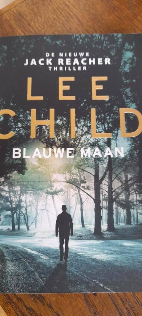 Lee Child - Blauwe maan, Boeken, Thrillers, Zo goed als nieuw, Wereld overig, Ophalen of Verzenden