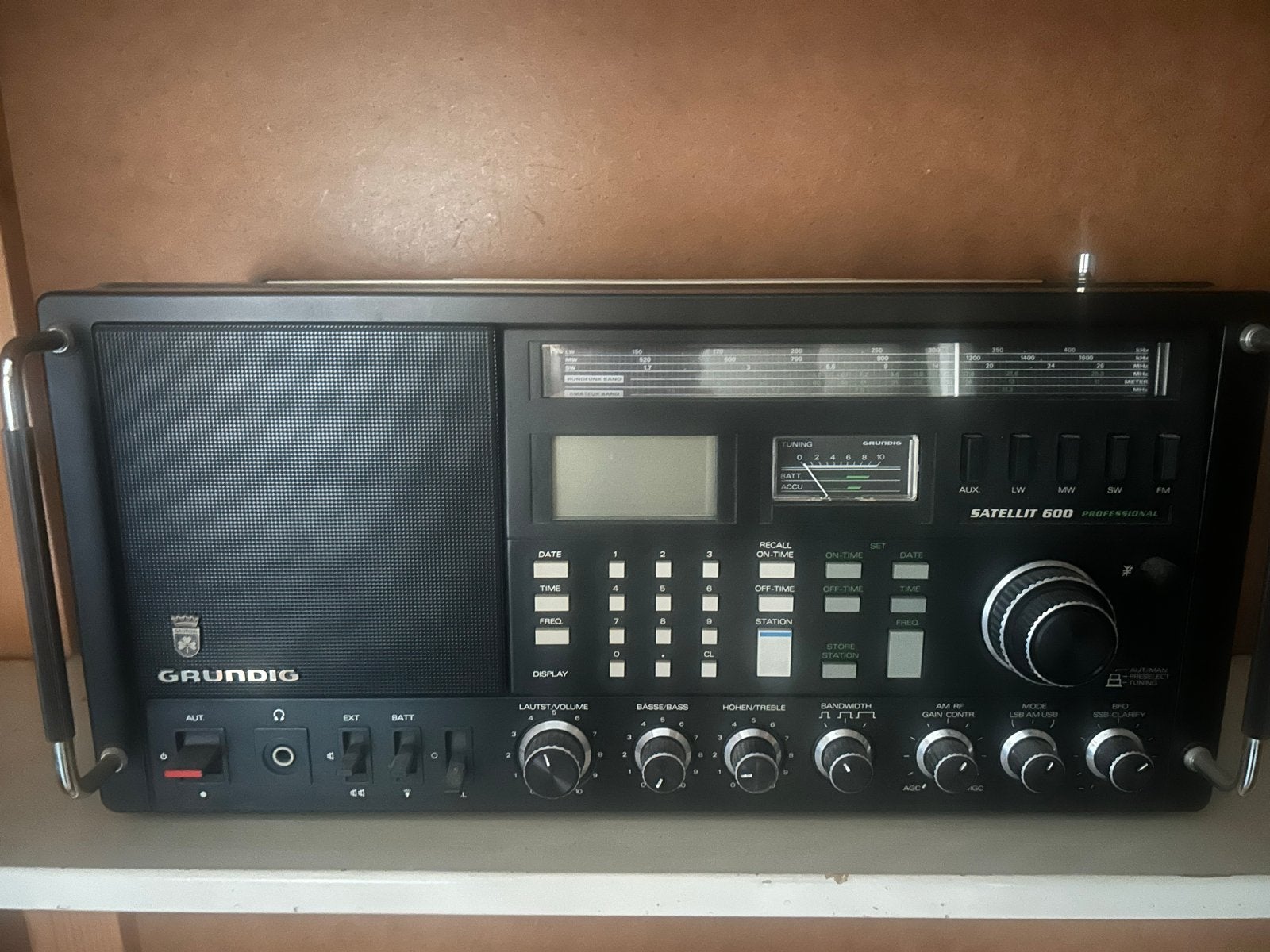 Grundig Satellit 600 Wereldontvanger - Vintage Radio, Ophalen, Gebruikt, Wereldontvanger