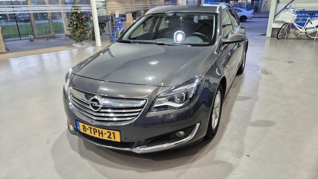 Opel Insignia 2.0 Cdti 88KW Sports Tourer 2014 Grijs, Auto's, Opel, Particulier, Insignia, Diesel, A, Stationwagon, Handgeschakeld