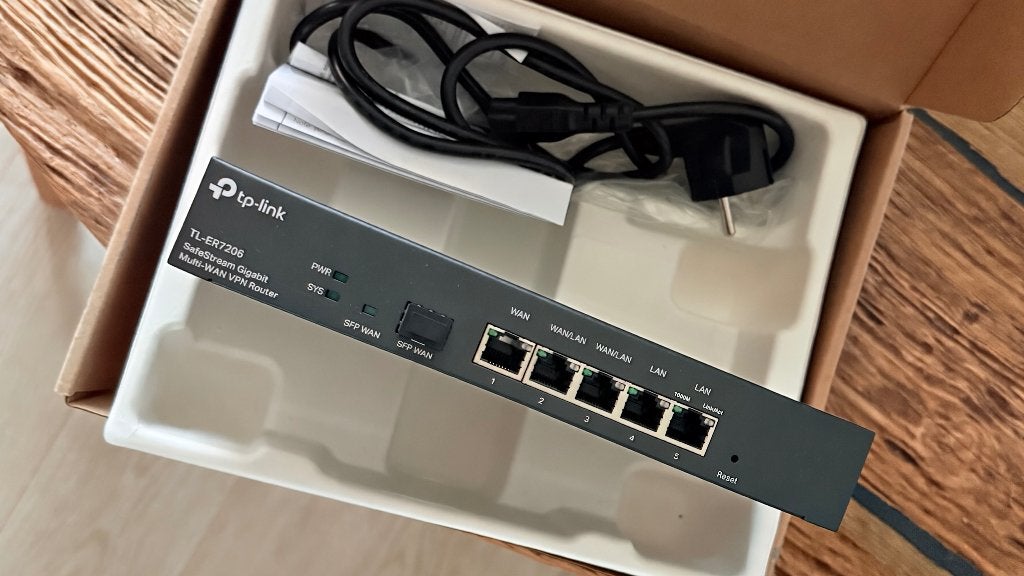 TP-Link SafeStream Gigabit Multi-WAN VPN Router TL-ER7206, Computers en Software, Routers en Modems, Ophalen of Verzenden, Gebruikt