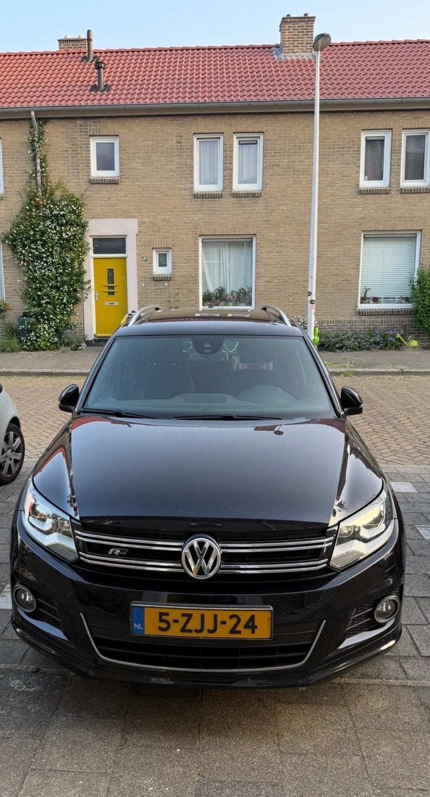 Volkswagen Tiguan 1.4 TSI 118KW BMT DSG 2015 Zwart, Auto's, Volkswagen, Particulier, Tiguan, ABS, Achteruitrijcamera, Adaptieve lichten