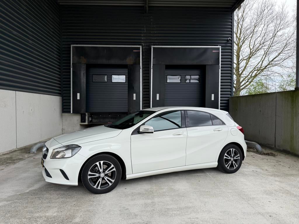 Mercedes A-Klasse A160 (2017) | Cruise | Camera | Trekhaak, Wit, Handgeschakeld, Particulier, A-Klasse