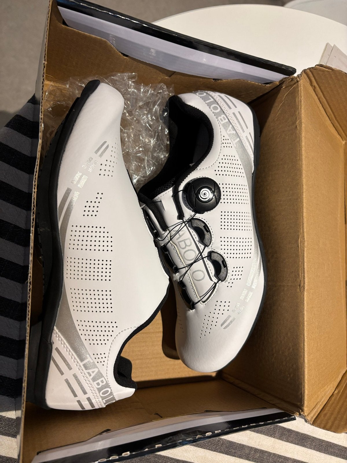 Witte Tabolo fietsschoenen - Maat 40, Ophalen, Nieuw, Schoenen