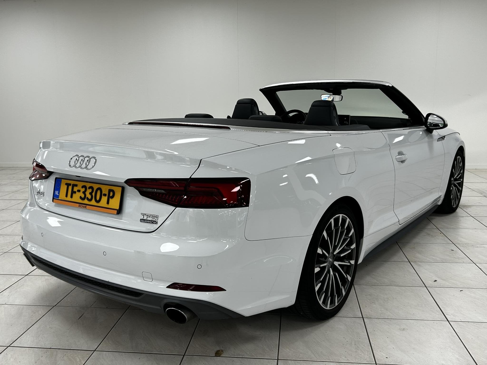 Audi A5 Cabriolet 2.0 TFSI MHEV 3x S-Line | RS ZETELS | TREK, Auto's, Audi, Gebruikt, 4 stoelen, Wit, Bedrijf