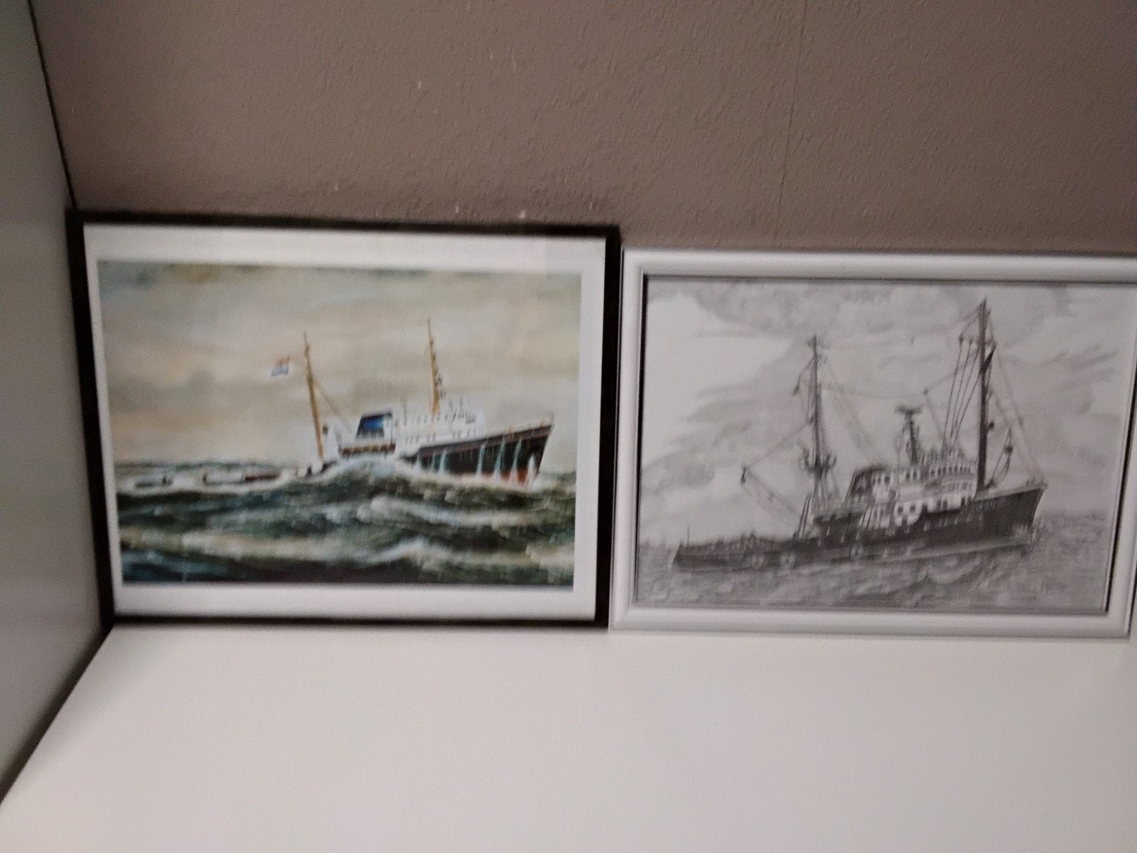 Twee ingelijste scheepstekeningen: 'Elbe' en 'Smit Jakarta', Antiek en Kunst, Ophalen, Tekening, Gemengde techniek, Gesigneerd