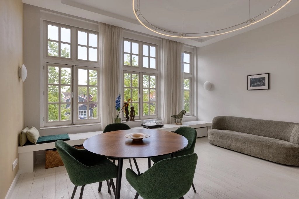 Ronde eettafel in nieuwstaat, Ophalen, 50 tot 100 cm, 100 tot 150 cm, Rond