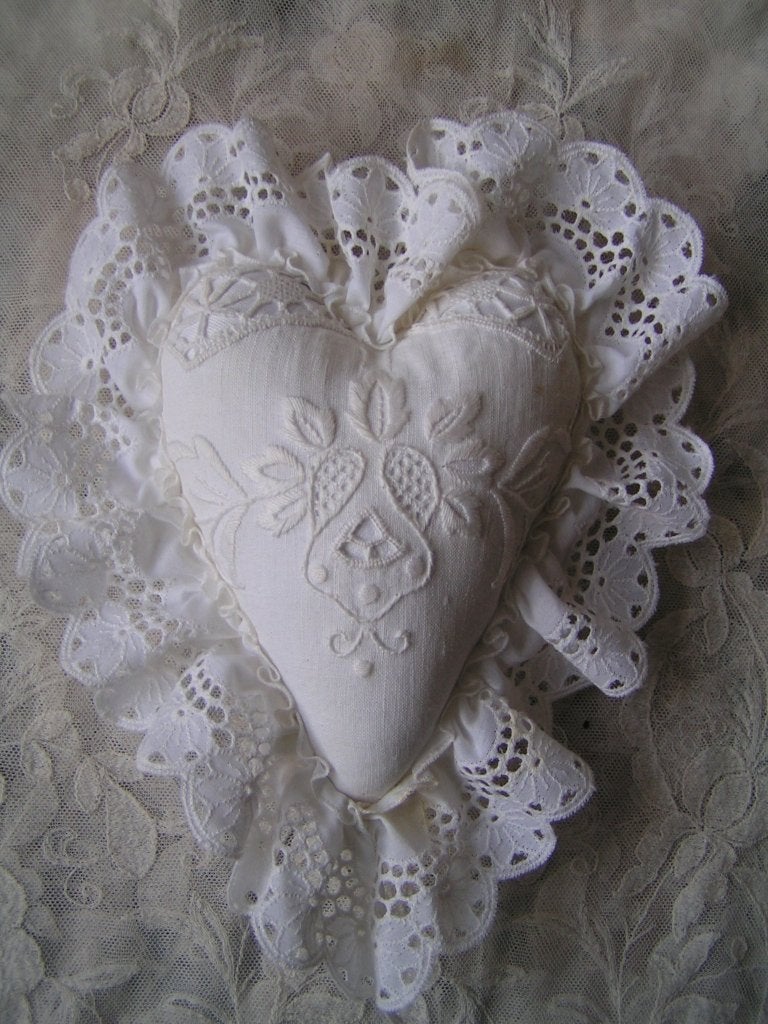 hartje antiek linnengoed nr EE 1128, Ophalen of Verzenden