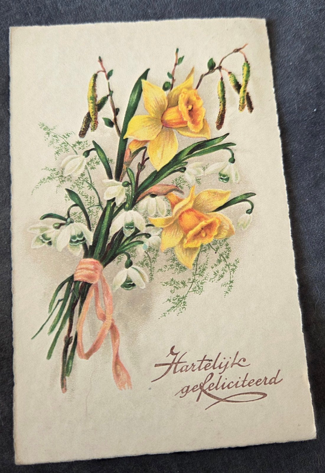 Hartelijk gefeliciteerd -  Narcissen en sneeuwklokjes, Verzamelen, Verzenden, 1940 tot 1960, Gelopen, Overige thema's