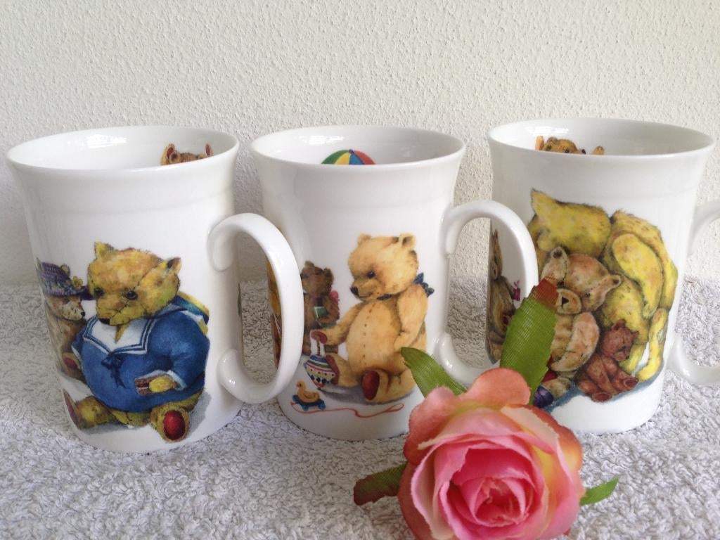 🧸3 Mooie ROY KIRKHAM Teddy Beren MOKKEN/Bekers uit 1992., Ophalen of Verzenden, Zo goed als nieuw, Overige stijlen, Kop(pen) en/of Schotel(s)