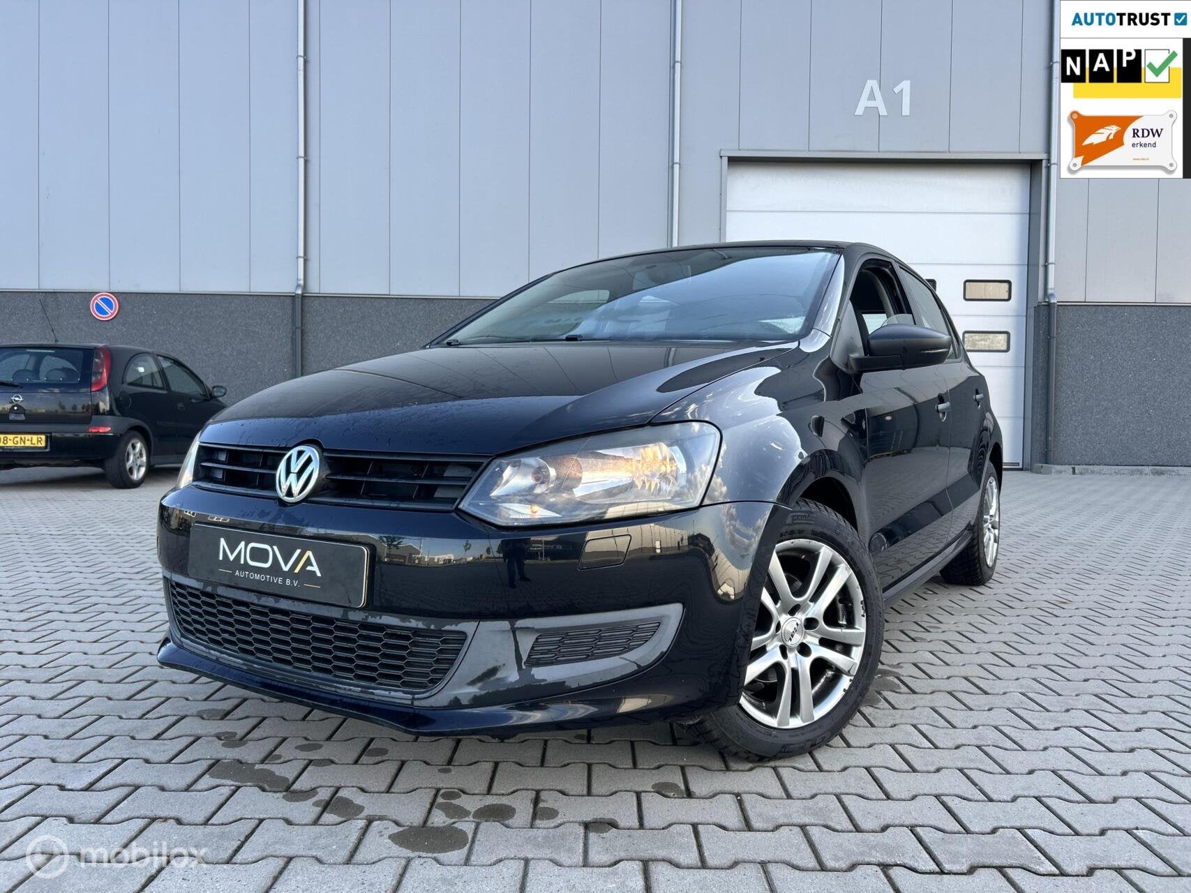Volkswagen Polo 1.2-12V Comfortline/APK/AIRCO/CARPLAY/, Voorwielaandrijving, Euro 5, 972 kg, Gebruikt