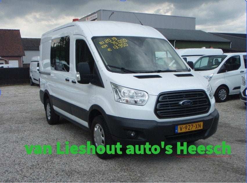 Ford Transit 350 L2H2 zeer nette Trend 75780 km bj 2019, Auto's, Bestelauto's, Stof, 4 cilinders, Bluetooth, 2800 kg