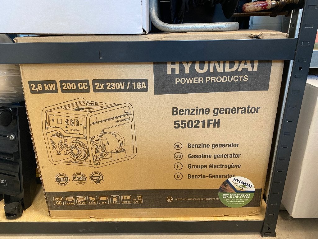 Hyundai 55021FHKD 2600 Watt Generator, Ophalen, Nieuw, Minder dan 5 kVA, Benzine