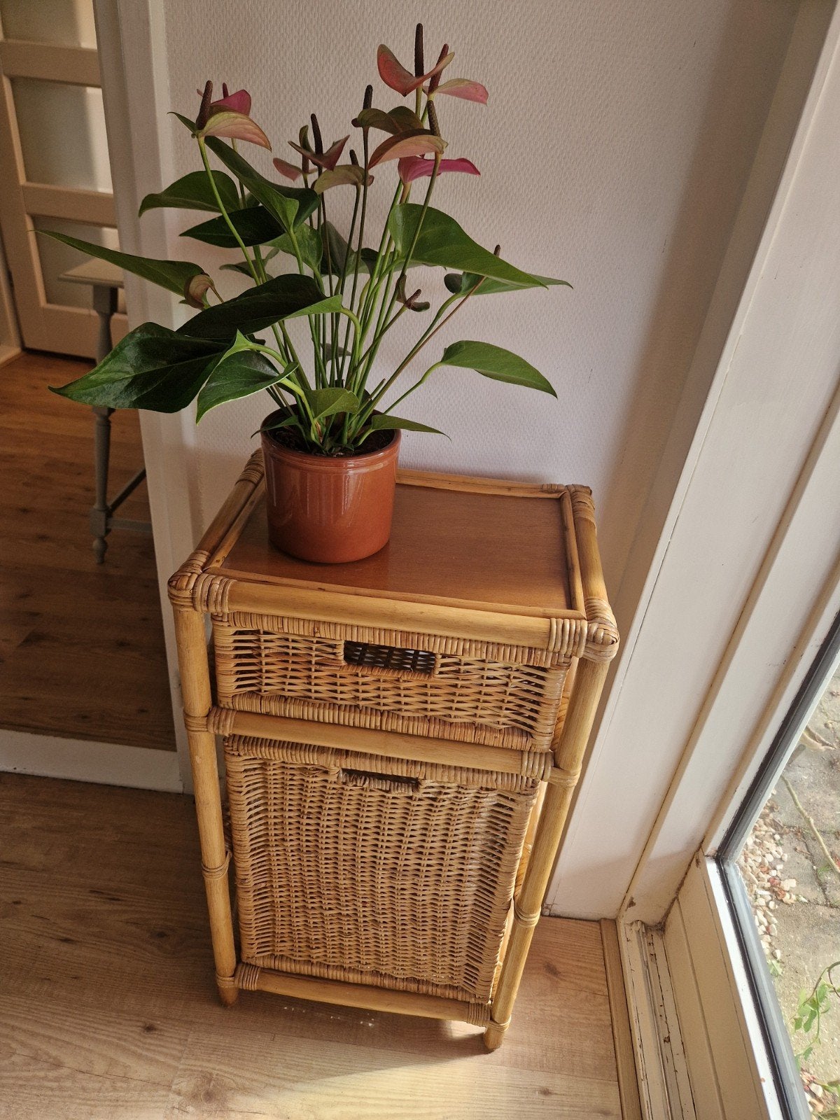Rotan kastje in perfecte staat, Huis en Inrichting, Kasten | Ladekasten, Ophalen, Minder dan 50 cm, 1 of 2 laden, Vintage
