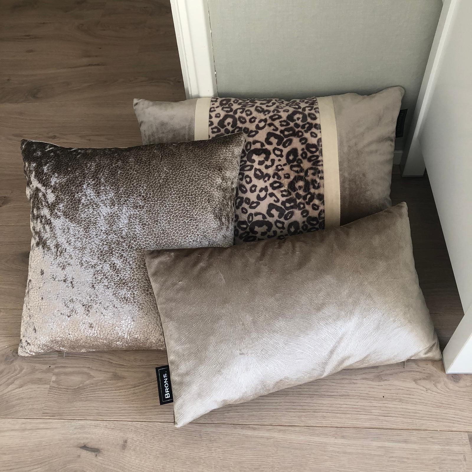 Luxe BRONS sierkussens – handgemaakt – velvet – hotel chic, Overige merken, Vierkant, Ophalen of Verzenden, Zo goed als nieuw