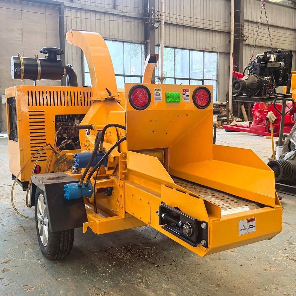 Houtversnipperaar 54pk diesel met aanvoer transportband, Ophalen, Nieuw, Benzine