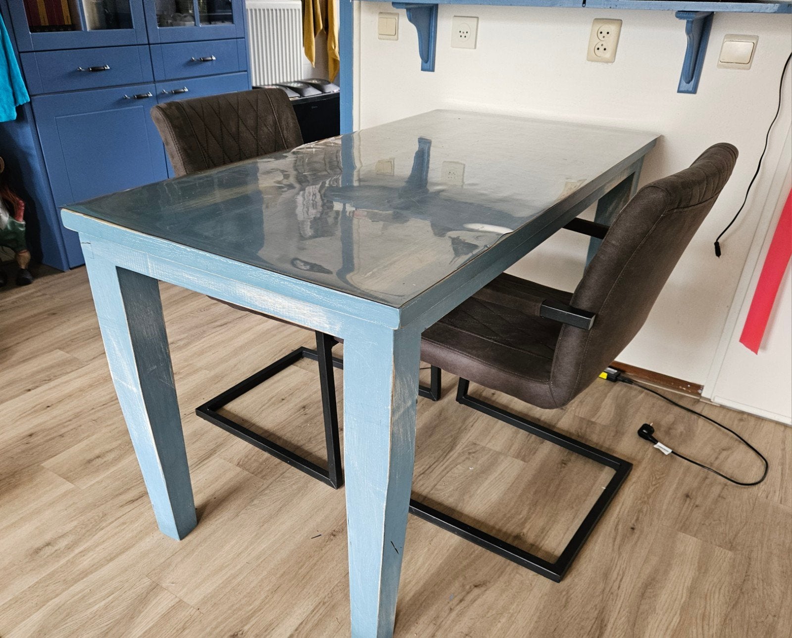 Eettafel blauw/grijs (zonder stoelen), Ophalen, Gebruikt, 100 tot 150 cm, 50 tot 100 cm