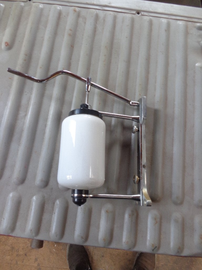 Bauhaus Art-Deco zeepdispenser jaren 40-50 opaalglas-chroom, Verzenden, Huis en Inrichting