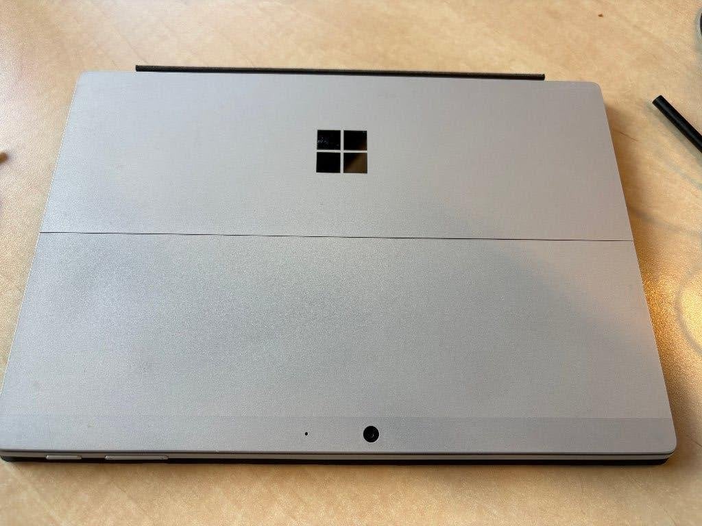 Te Koop: Surface Pro 7+, Computers en Software, Ophalen, 256 GB, 2 tot 3 Ghz, Qwerty
