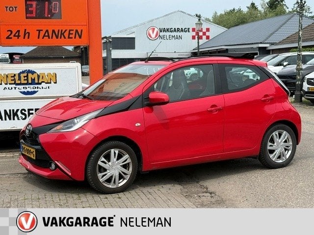Toyota Aygo 1.0 VVT-i 69pk 5Deurs x-clusiv Cabriodak! rijkla, Auto's, Toyota, Stof, Gebruikt, Zwart, 4 stoelen