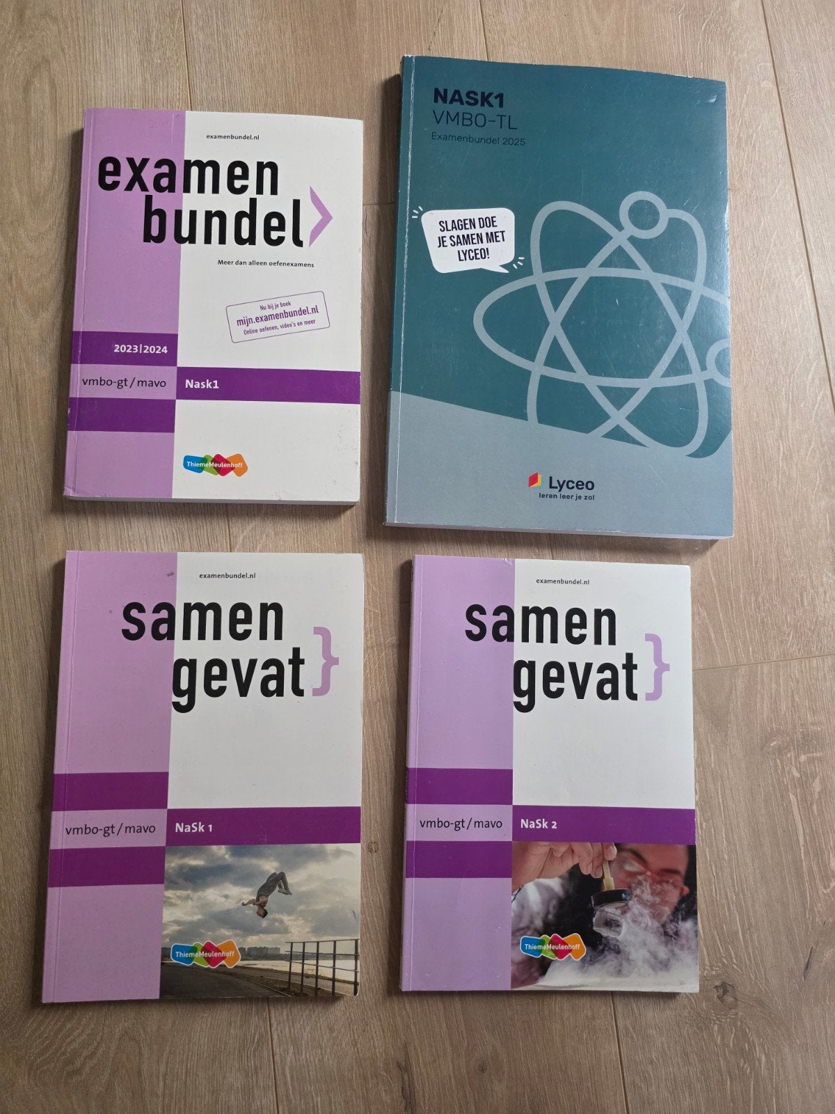 Examenbundels Nask 1 VMBO TL en samengevat, Boeken, Ophalen, Zo goed als nieuw, VMBO