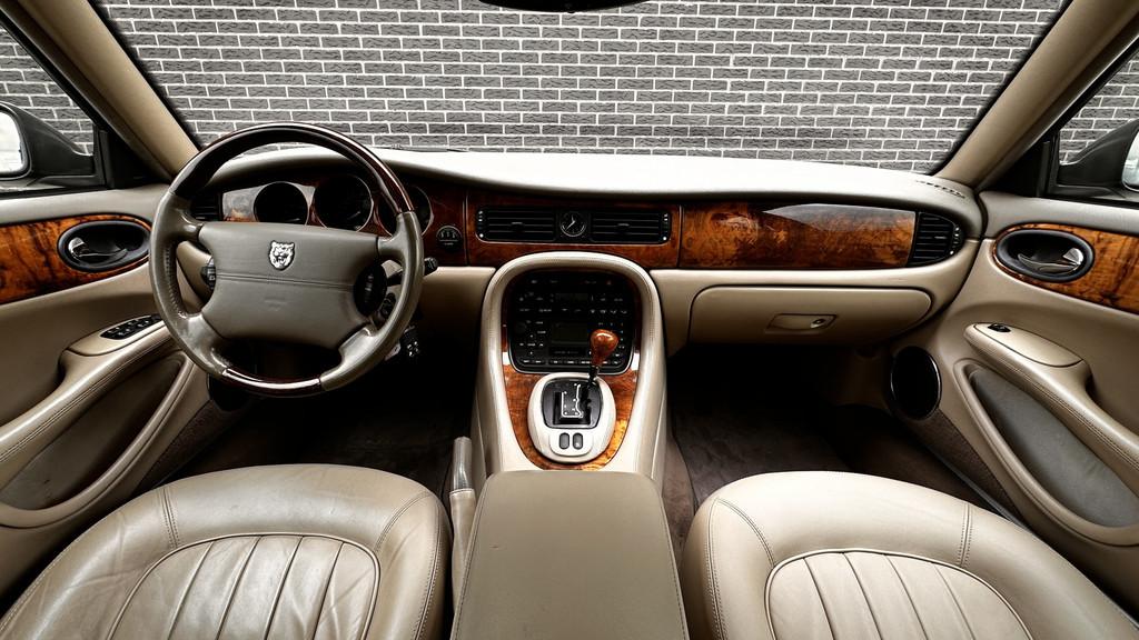 Jaguar XJ 3.2 V8 Sovereign | Orgineel NL | Historie aanwezig, Automaat, Achterwielaandrijving, Bedrijf, Sedan