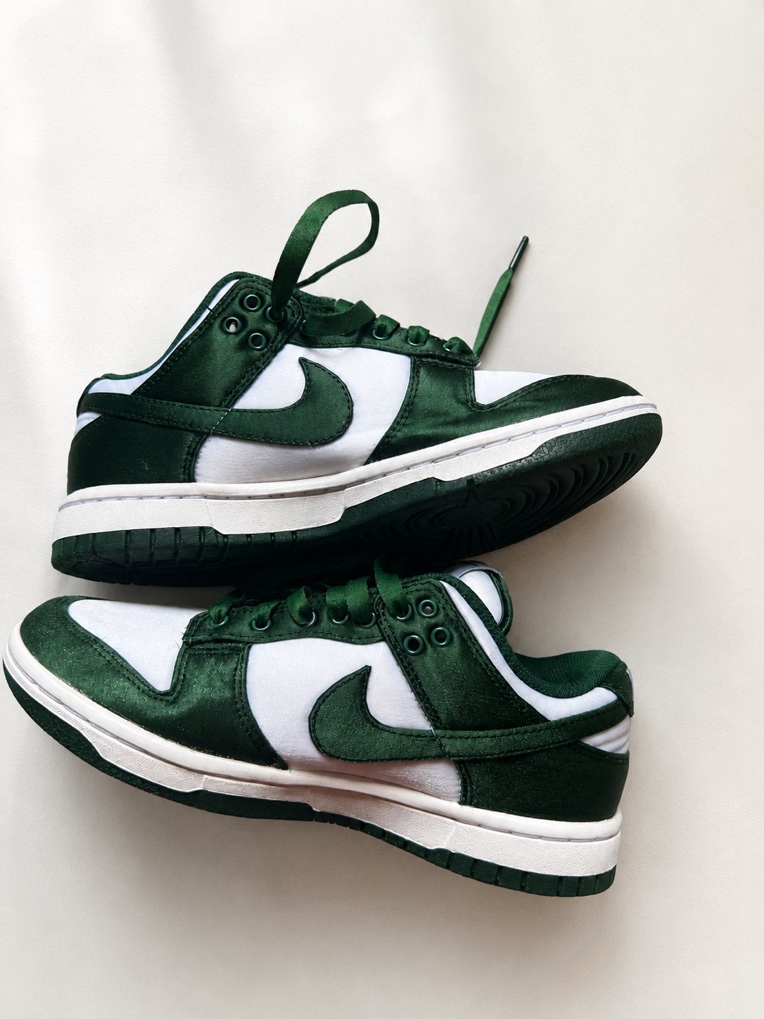 Nike Dunk Low Groen/Wit Sneakers - Maat 37,5, Ophalen of Verzenden, Zo goed als nieuw, Groen, Sneakers of Gympen