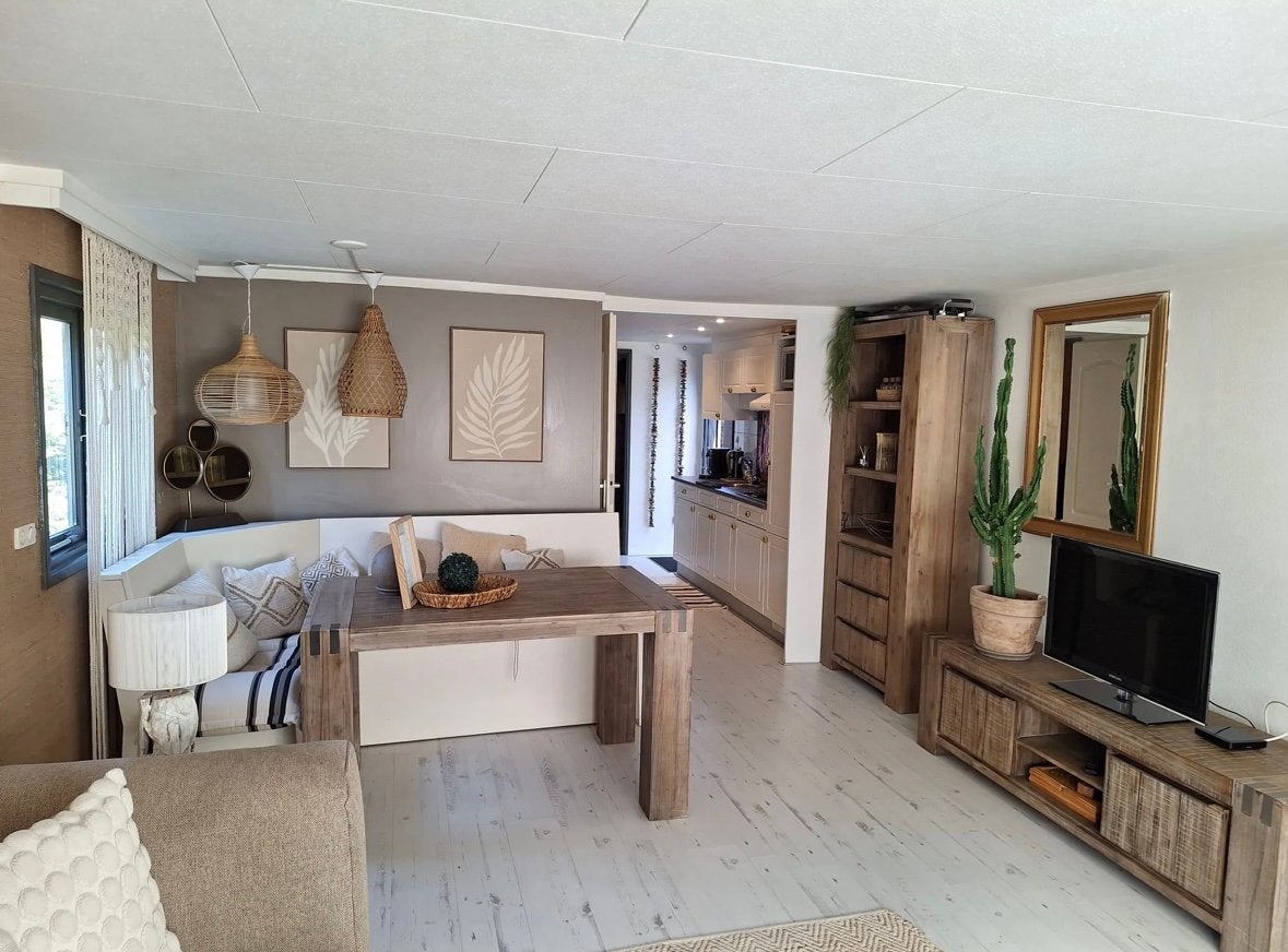 Chalet te koop met verwarmde zwembad, 2 slaapkamers, Recreatiepark, Gelderland en Veluwe, Wasmachine