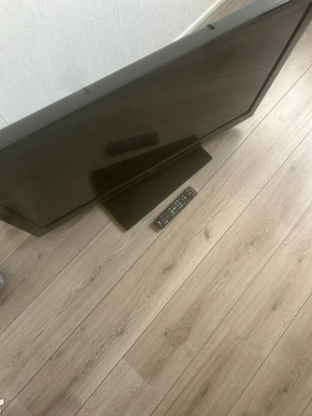 Te koop een goede 42 inch LG full hd led tv, Audio, Tv en Foto, Televisie-accessoires, Ophalen, Gebruikt