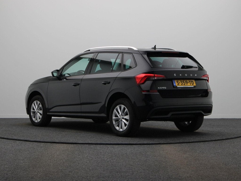 Skoda Kamiq 1.0 TSI 110pk Ambition | Apple Carplay & Android, Auto's, Skoda, Stof, Gebruikt, 610 kg, Origineel Nederlands