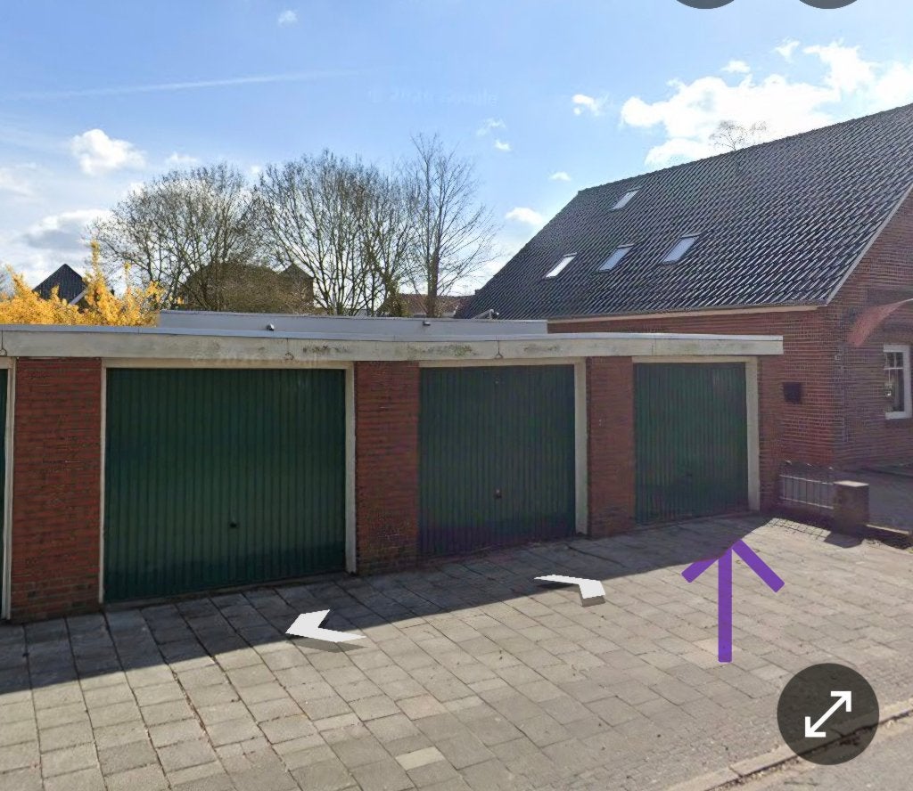Te huur in Wildervank autobox met extra opslagruimte