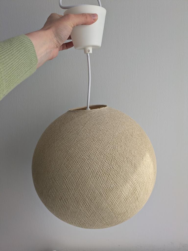 Crèmekleurige katoenen ballen hanglamp, 31 cm diameter, Ophalen, Modern, Scandinavisch, Zo goed als nieuw, Stof
