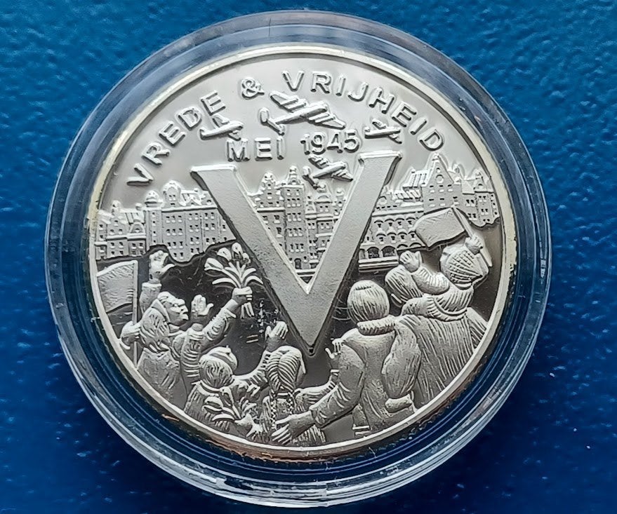 Herdenkingsuitgifte 80 jaar vrede & vrijheid - 2025, Verzenden, Overige materialen, Nederland