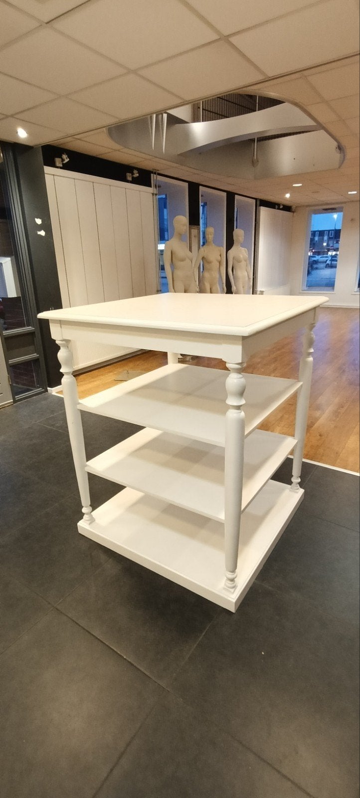 Brocante witte vierkant tafel voor in een winkel, Ophalen, Gebruikt, 50 tot 100 cm, Vierkant