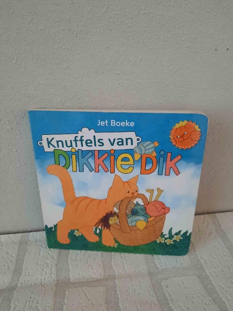 Knuffels van Dikkie Dik – Jet Boeke, Ophalen of Verzenden, Gelezen