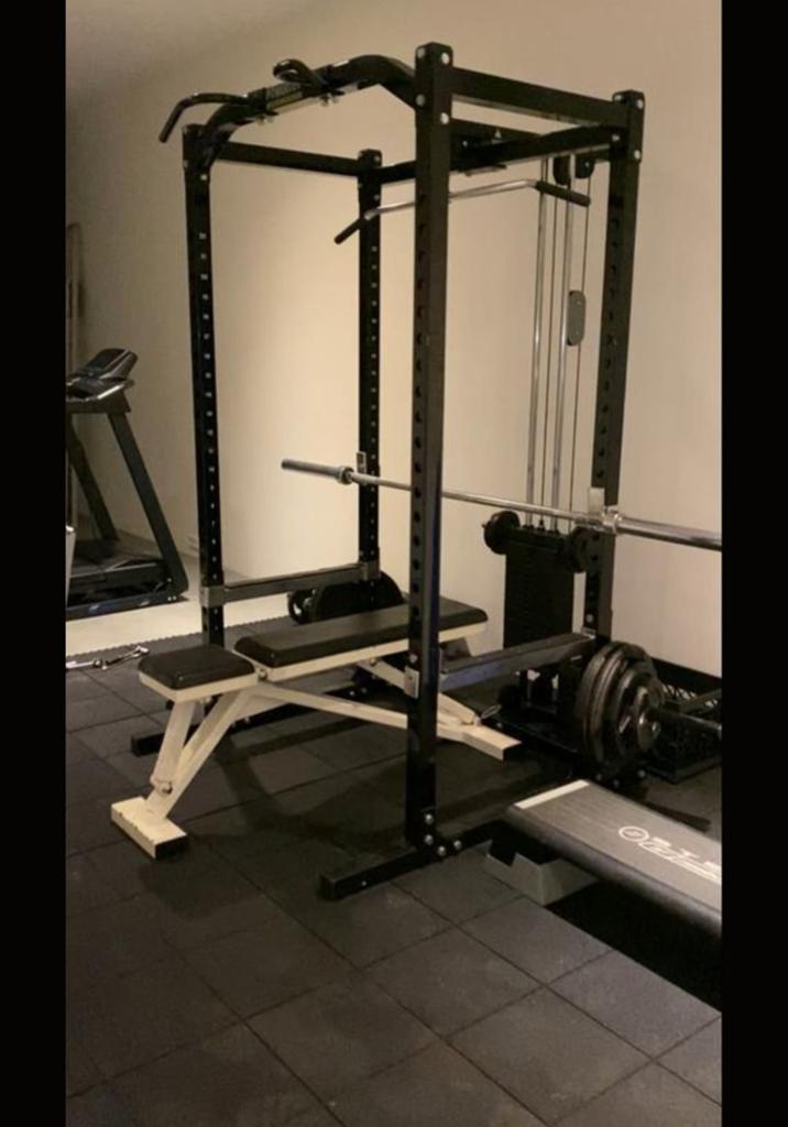 Powertec rack met 100kg steekgewichten pully halterbank, Ophalen of Verzenden, Zo goed als nieuw