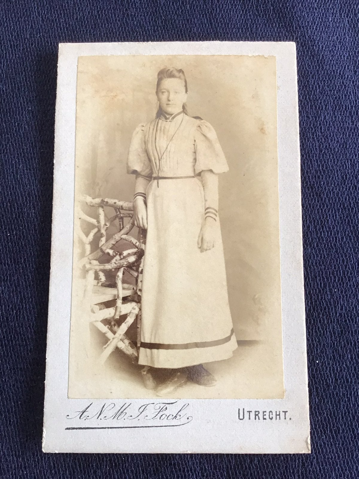 CDV, Jongedame, A.N.M.J. FOCK, UTRECHT, Carte de Visite, Verzamelen, Ophalen of Verzenden, Voor 1940, Gebruikt, Foto