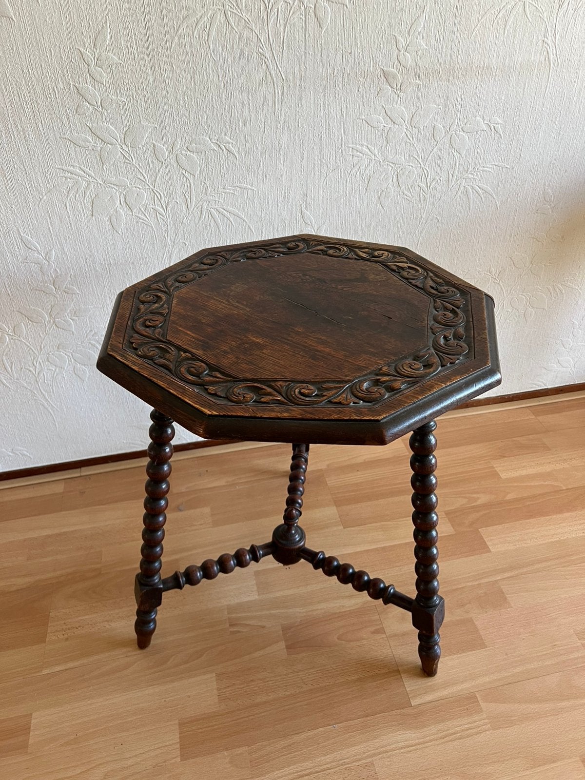 Te Koop : Antiek Knooptafeltje Knoop Tafel Hout Zie Foto’s, Ophalen