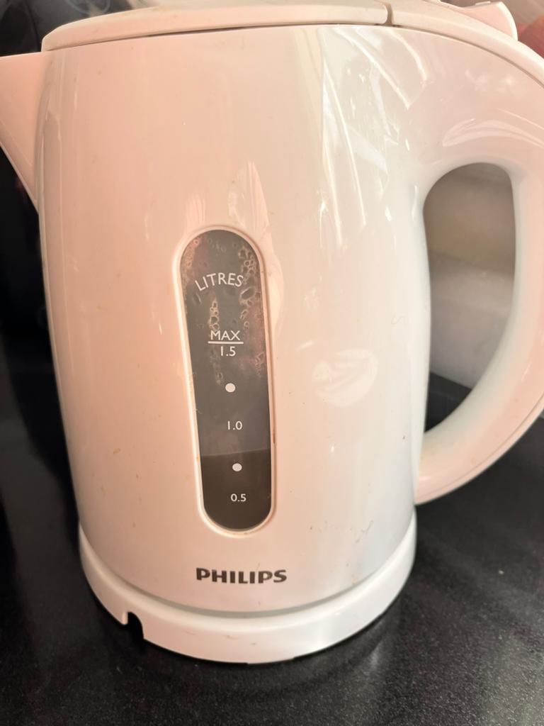 Philips Waterkoker - Wit - 1.5 Liter, 1 tot 2 liter, Ophalen, Gebruikt