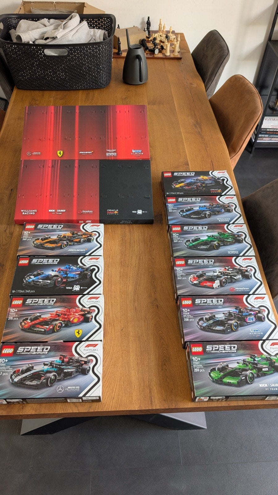 Complete set LEGO Speed Champions F1 2024 met display, Ophalen of Verzenden, Zo goed als nieuw, Overige merken